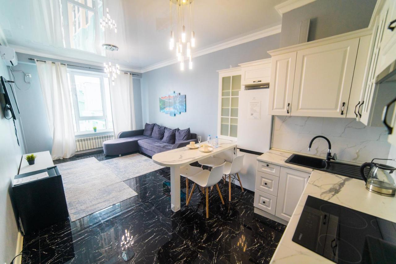 Manica Gagarin Park Apartment Алма Ата Екстериор снимка
