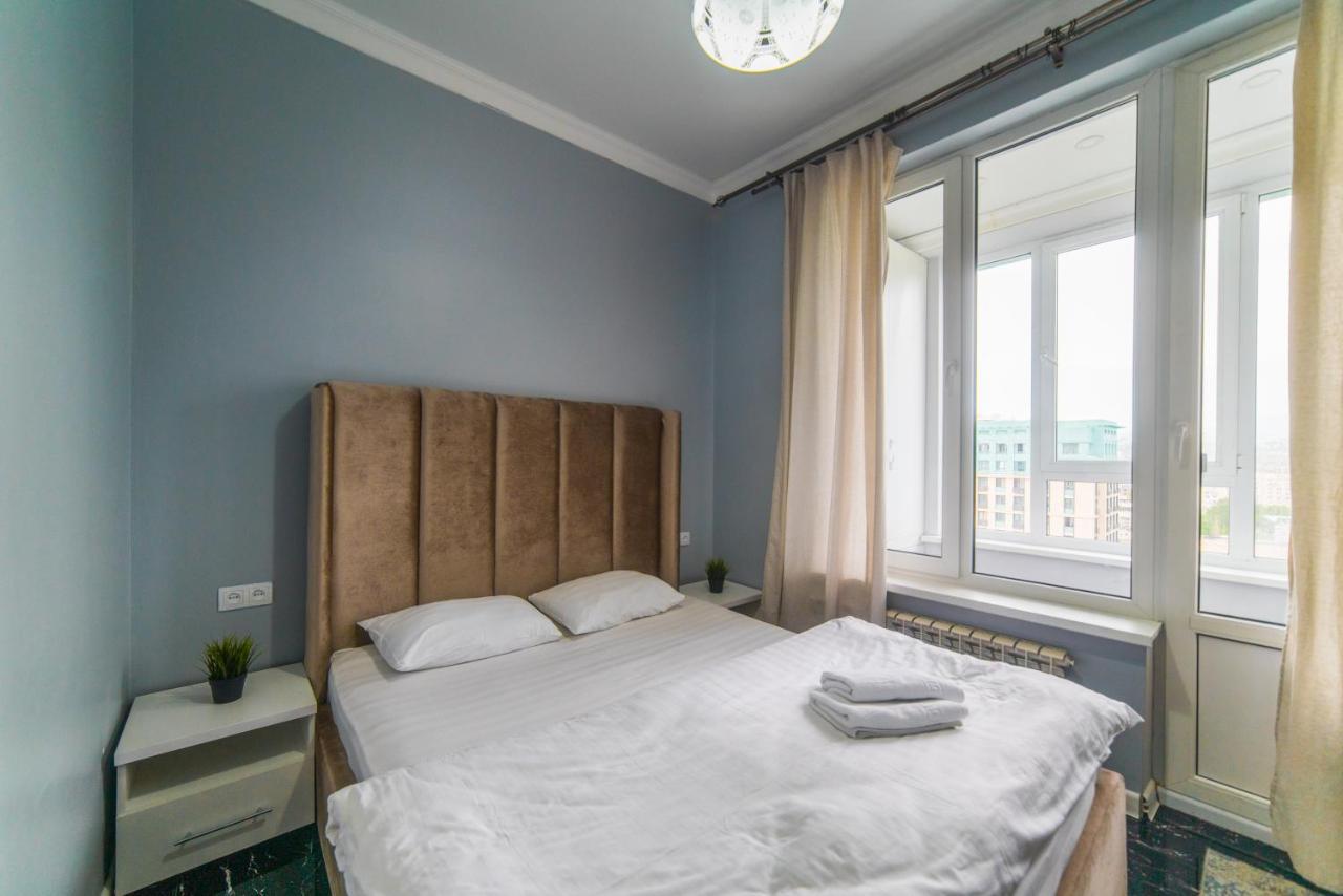 Manica Gagarin Park Apartment Алма Ата Екстериор снимка